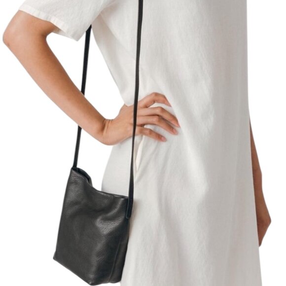 Baggu Black Soft Milled Leather Crossbody Shoulder Bag Minimalist Classic - Picture 5 of 12